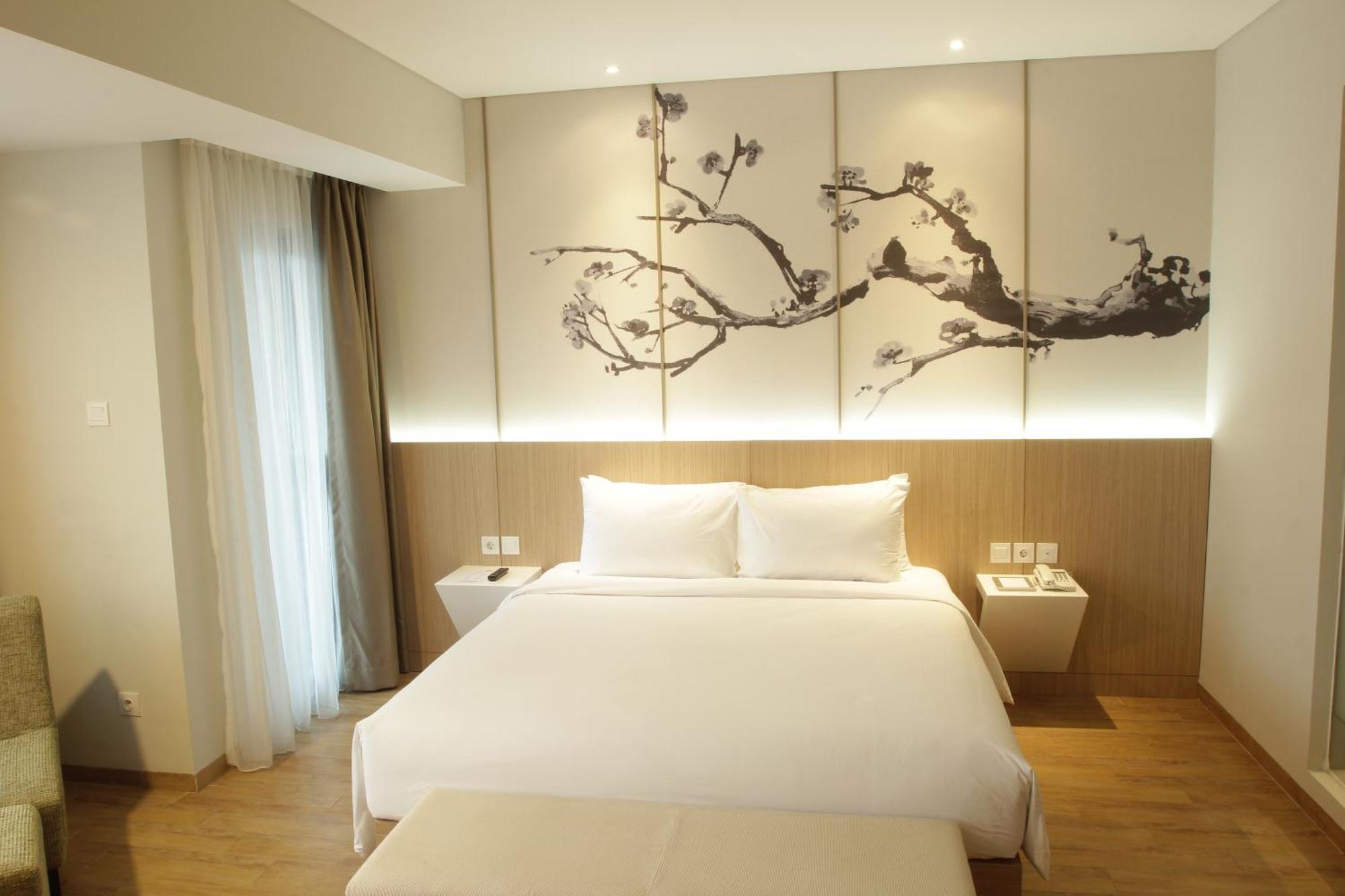 Hotel Santika Mega City Bekasi Buitenkant foto