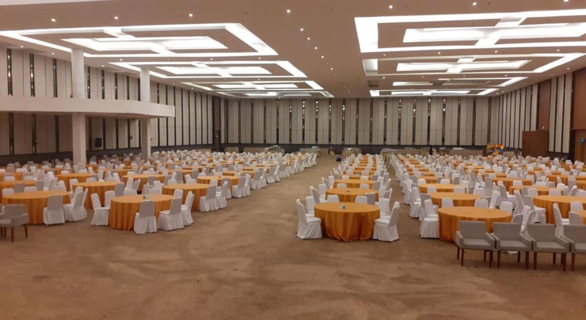 Hotel Santika Mega City Bekasi Buitenkant foto