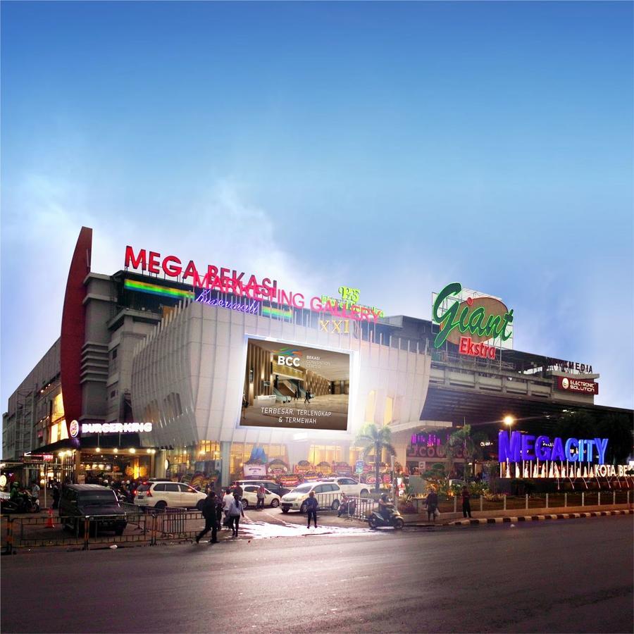 Hotel Santika Mega City Bekasi Buitenkant foto