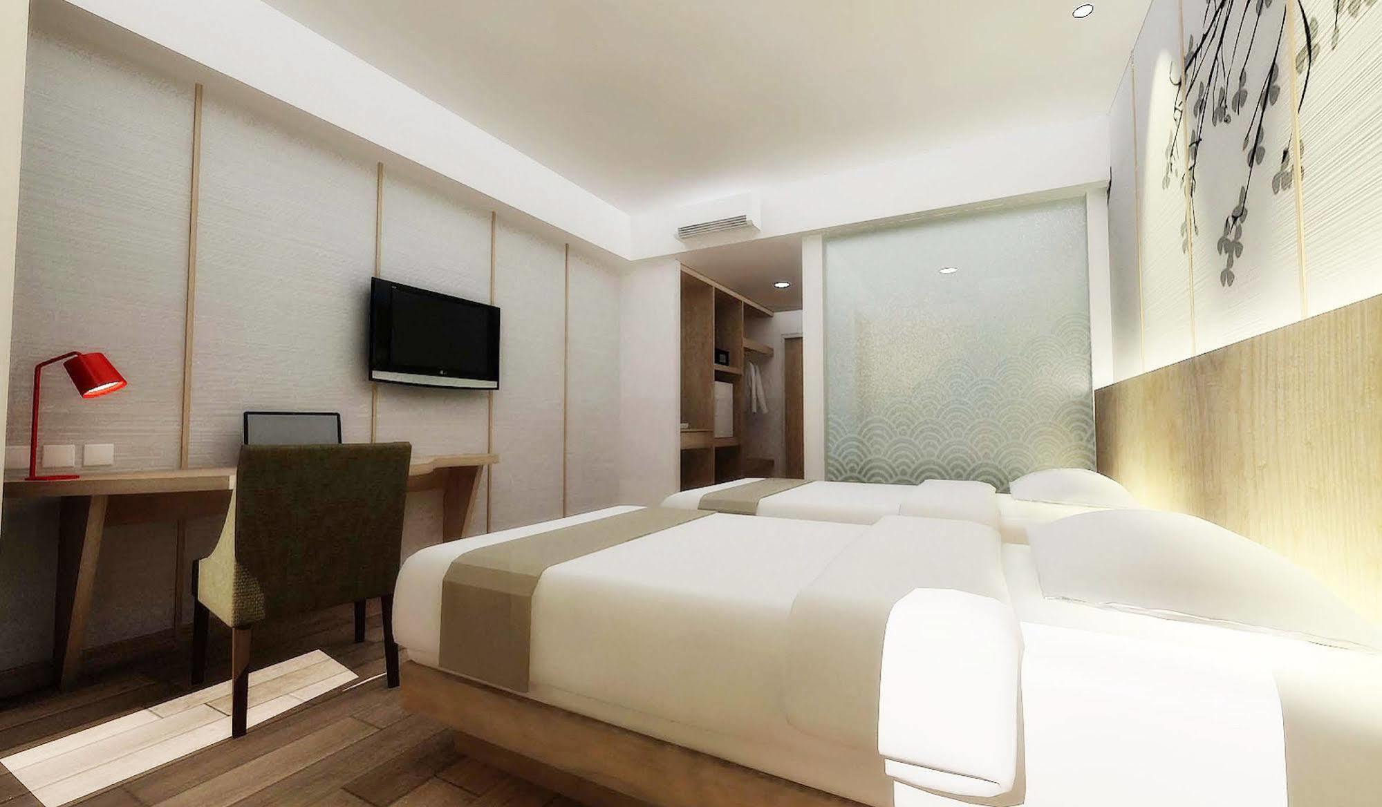 Hotel Santika Mega City Bekasi Buitenkant foto
