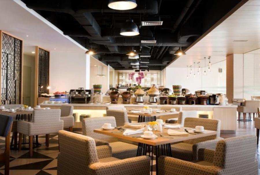 Hotel Santika Mega City Bekasi Buitenkant foto